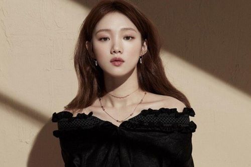 Quá khứ khó khăn của Lee Sung Kyung