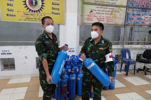 Phát huy hiệu quả trạm y tế lưu động để chăm sóc tốt nhất F0 tại nhà
