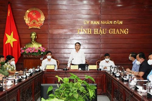 Hậu Giang ghi nhận ổ dịch cộng đồng, cho học sinh dừng học trực tiếp