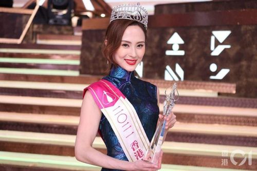 Dung nhan Á hậu gốc Việt nghi được 'ông trùm' TVB chống lưng