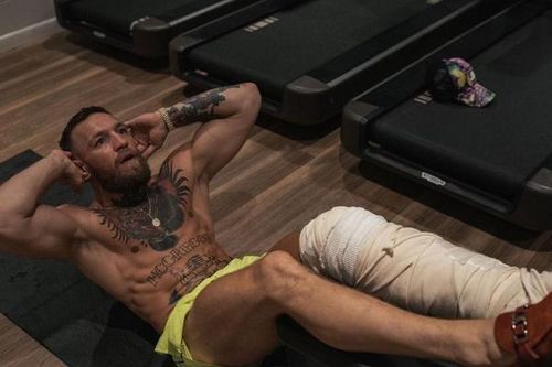 Conor McGregor hồi phục 'thần kỳ' sau chấn thương nghiêm trọng tại UFC 264