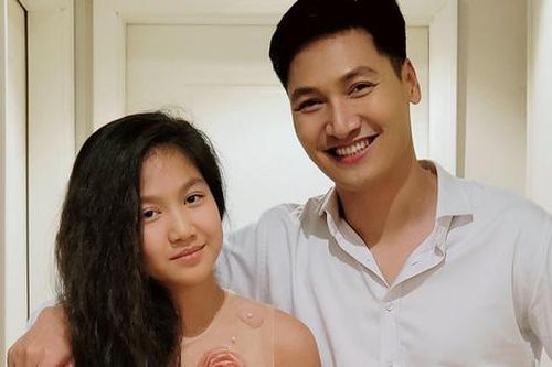 Mạnh Trường khoe con gái 12 tuổi cao gần bằng bố, dàn sao nô nức vào khen