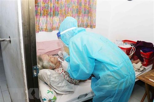 TP.HCM: Trạm y tế lưu động cần đánh giá, phân loại tốt F0 tại nhà