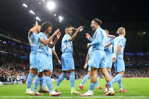 'Chơi tennis' trên sân nhà, Man City giành trọn 3 điểm