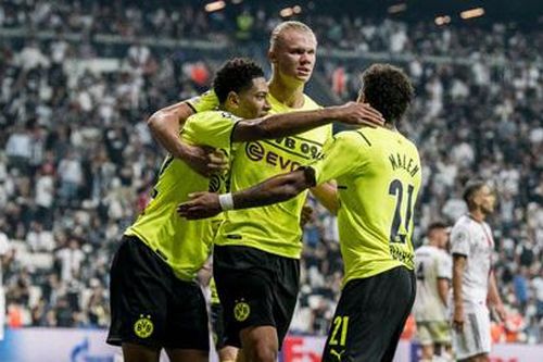 Haaland lại cho Ronaldo và Messi ngửi khói tại Champions League