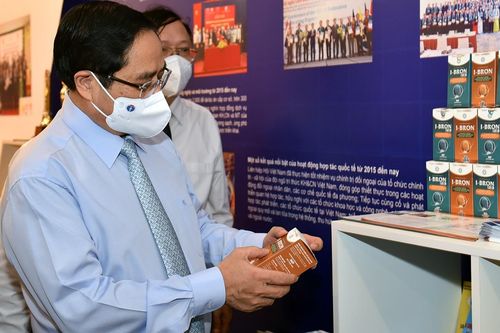 Thủ tướng đề nghị VUSTA nghiên cứu, tham mưu cho Chính phủ hạn chế tình trạng 'chảy máu chất xám'