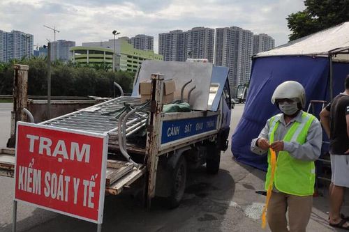 Hà Nội dỡ 39 chốt kiểm soát dịch trong phân vùng 1