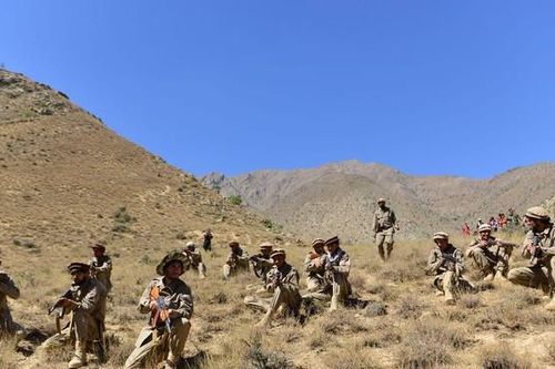 Bị phe kháng chiến chặn 'yết hầu', 8.000 tay súng Taliban nguy cấp tại Panjshir