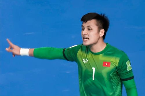 Màn trình diễn xuất thần của Hồ Văn Ý trước futsal Panama