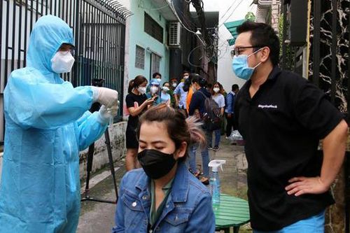 Dịch Covid-19 tối 17/9: Thực hiện giãn cách xã hội tại một số địa bàn ở Quảng Bình và Sơn La
