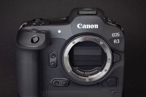 Máy ảnh Canon EOS R3 chính thức ra mắt, chụp nhanh 30fps và bổ sung tính năng AF nâng cao