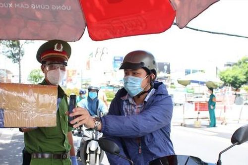 TPHCM cấp mã QR cho dân sản xuất, lưu thông