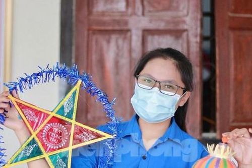 Rực rỡ đèn lồng, đèn ông sao đón Trung thu trong mùa dịch