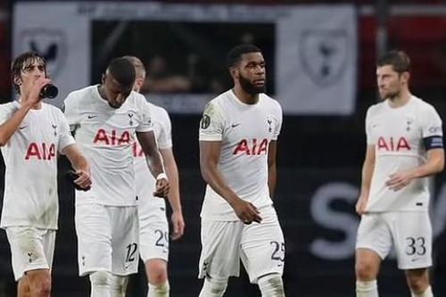 Tottenham gặp tổn thất cực lớn trước đại chiến với Chelsea
