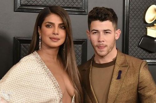 Hoa hậu Priyanka Chopra gọi chồng kém 10 tuổi là 'tình yêu của đời em'