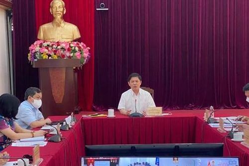 Bộ trưởng Giao thông yêu cầu các địa phương xem xét lại việc cấp giấy đi đường