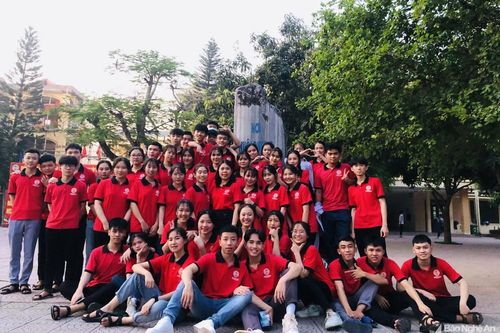 Nhiều lớp học ở Nghệ An có học sinh đậu đại học với điểm cao chót vót