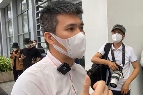Công Vinh mất bình tĩnh khi nhắc đến CEO từng tố vợ chồng anh ăn chặn tiền từ thiện