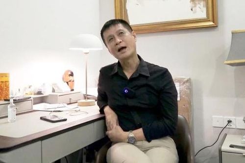 'Một MC rất hot, nổi tiếng thương vợ con mà vẫn có quỹ đen 50 tỷ đồng!'