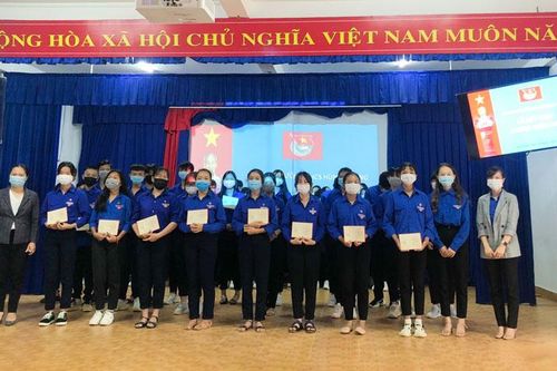 Lạc Dương quan tâm phát triển Đảng trong trường học