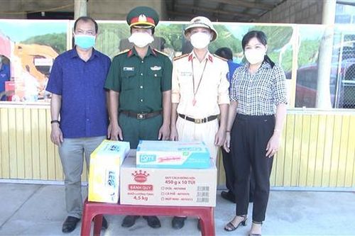 Vĩnh Linh: Hỗ trợ lực lượng tuyến đầu phòng, chống COVID-19.