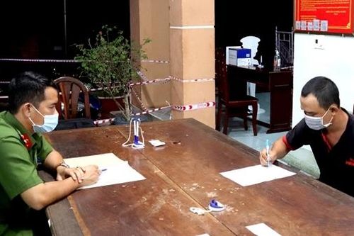Những nhát dao do mâu thuẫn từ tiếng nẹt pô xe máy