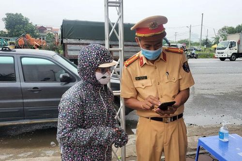 Yêu cầu 598 lượt phương tiện không ra ngoài Thủ đô trong 1 ngày