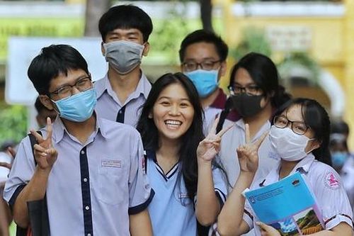 Điểm chuẩn vào Đại học năm 2021 tăng đột biến: Đại diện Bộ GD&ĐT giải thích thế nào?