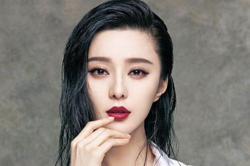 'Nữ hoàng thị phi' Phạm Băng Băng tuổi tứ tuần: Nhan sắc đi lên, sự nghiệp đi vào ngõ cụt