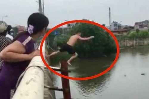 Giây phút thượng úy Ngô Văn Thứ nhảy cầu cứu sống cô gái chấp chới trên sông
