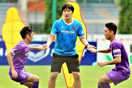 Tuyển Việt Nam khiến đội U22 chịu nhiều áp lực
