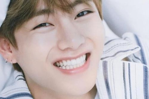 Những thần tượng sở hữu nụ cười đẹp nhất K-pop