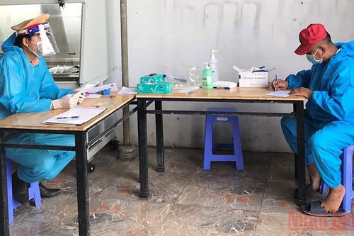 Lái xe sửa giấy xét nghiệm để thông chốt nhiễm Covid-19