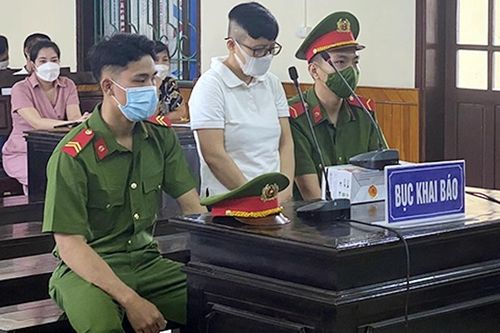 Nguyên cán bộ ngân hàng lĩnh án vì lừa đảo