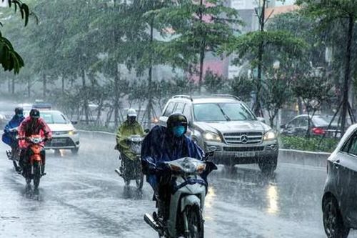 Nhiều vùng trên cả nước đón mưa dông