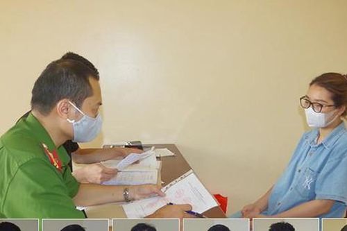 Phá 'xưởng' sản xuất giấy đi đường giả cho tài xế 'thông chốt' kiểm dịch COVID-19