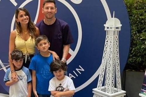 Messi gây choáng, tính chuyển đến lâu đài 41 triệu bảng sinh sống
