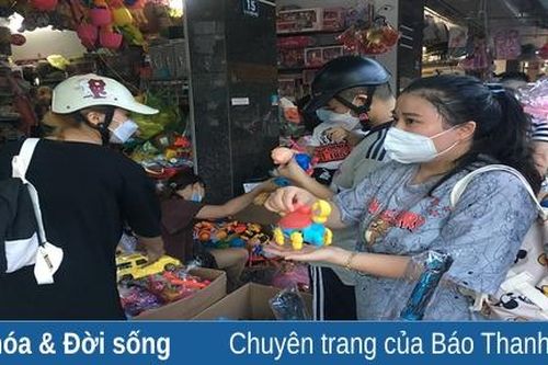 TP Thanh Hóa: Cửa hàng bán đồ chơi trung thu không đảm bảo an toàn phòng dịch
