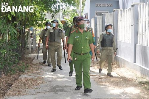 Kiểm soát chặt chẽ đường mòn, lối mở