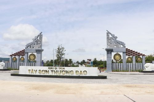 Phát huy giá trị di tích Tây Sơn Thượng đạo