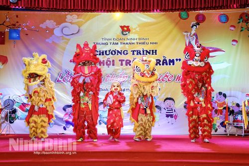 Trung tâm Thanh thiếu nhi tỉnh tổ chức chương trình 'Đêm hội trăng rằm'