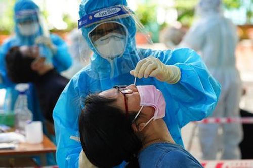 Các F0 mới phát hiện ở phường Việt Hưng đi chợ, tiêm vaccine, tiếp xúc nhiều người trước khi phát hiện mắc COVID-19
