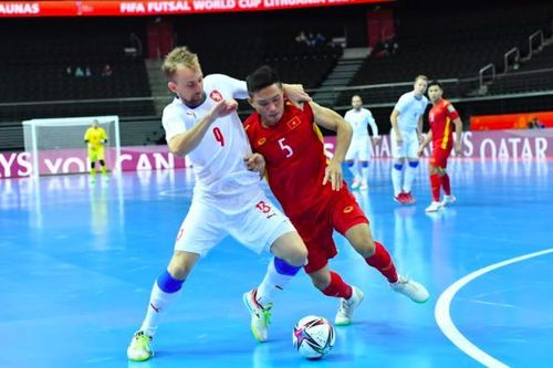 Giành điểm từ CH Séc, futsal Việt Nam xuất sắc vào vòng 1/8 World Cup
