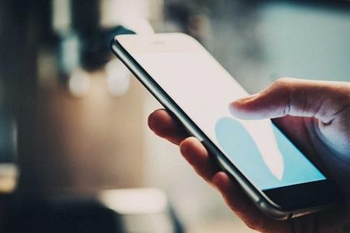Trộm iPhone 11 của cô gái, thanh niên nhắn tin bắt phải chuộc lại