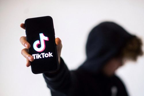 Giới trẻ Mỹ phá toilet, ăn cắp đồ để làm thử thách TikTok