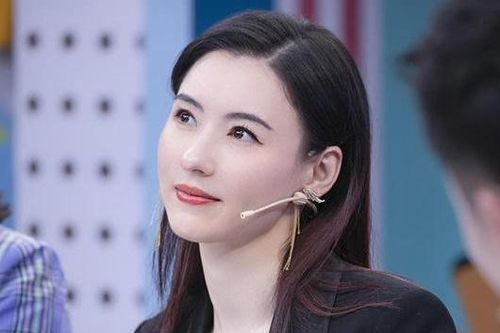 Trương Bá Chi được săn đón