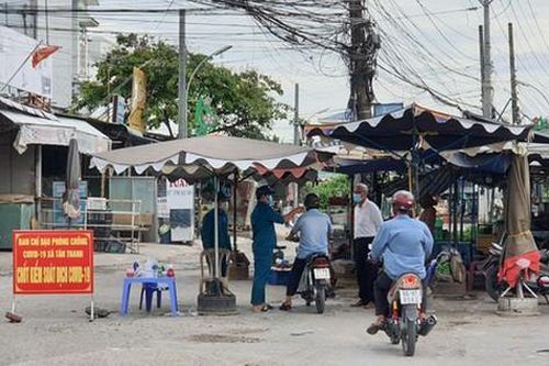Cấp nhầm giấy đi đường với lý do khám thai cho cụ ông 85 tuổi