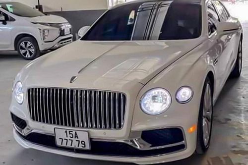 Bentley Flying Spur hơn 18 tỷ trúng biển 'tứ quý 7' ở Hải Phòng