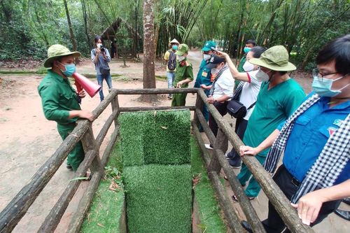 Tour du lịch về nguồn đặc biệt dành tri ân lực lượng tuyến đầu chống dịch COVID-19