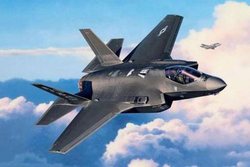 F-35 bị tiêm kích Nhật Bản vượt qua?